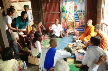 Religion au Cambodge, Moines